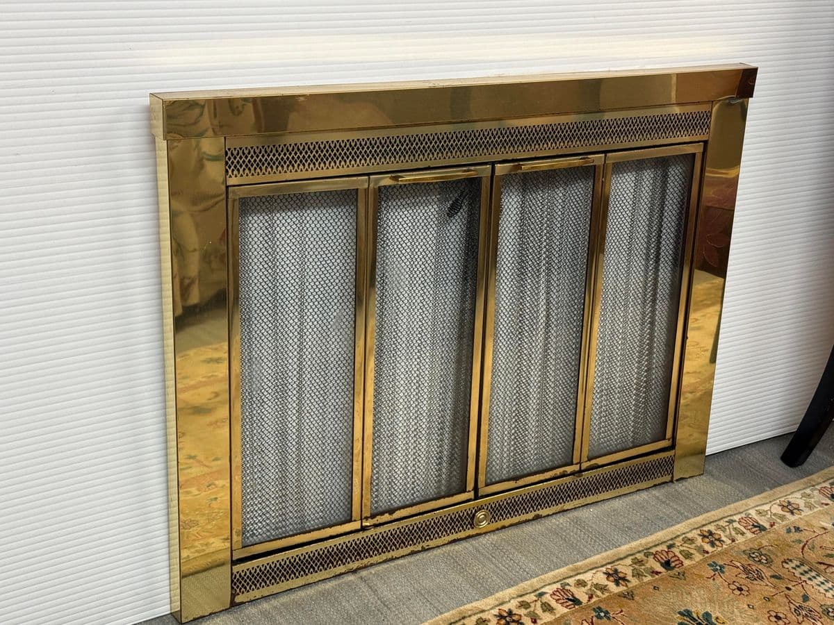 Jenson Distribution Traditional Fireplace Doors - Thumbnail 7