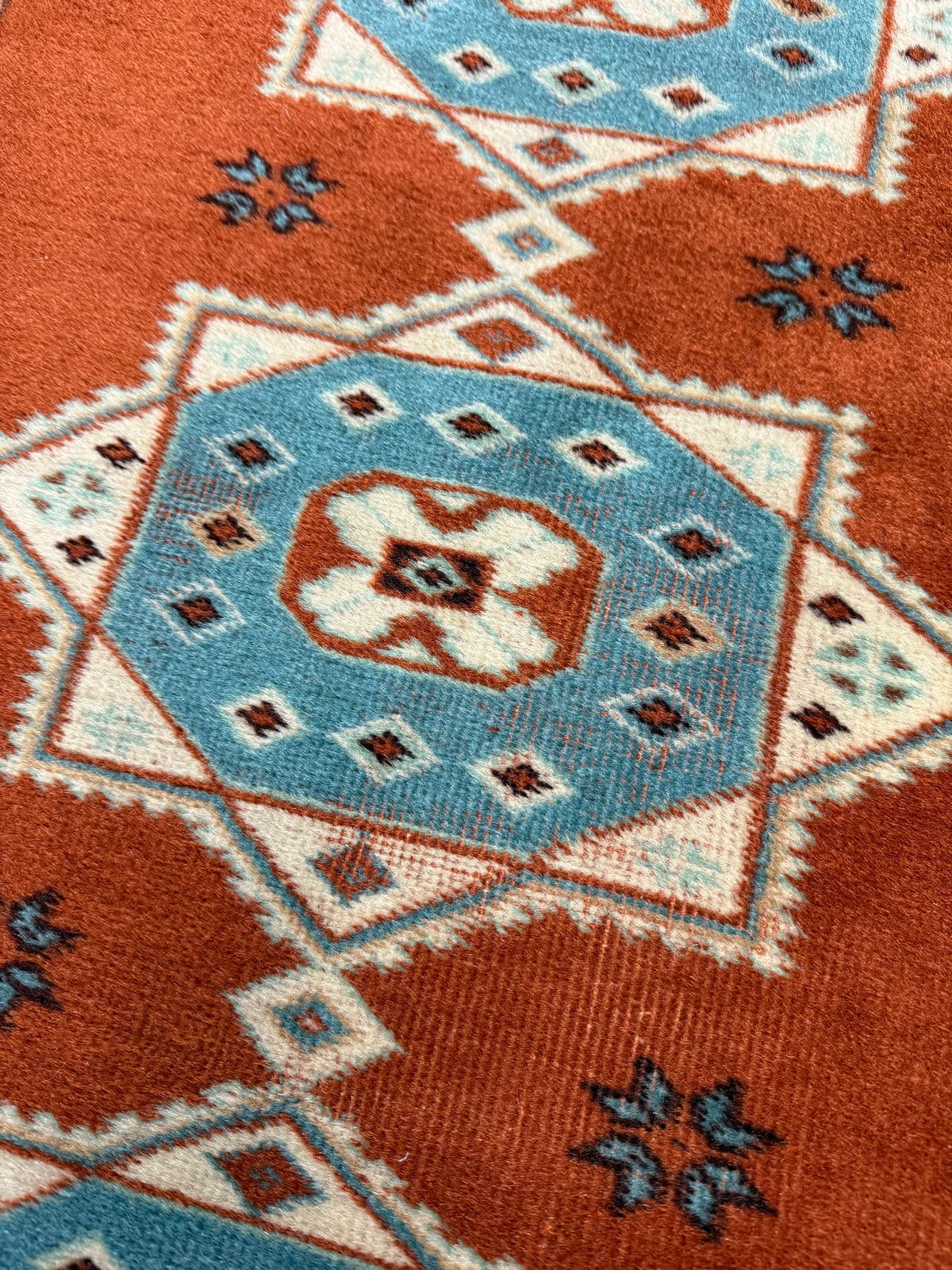 2ft 7in × 9ft Wool Runner - Thumbnail 10