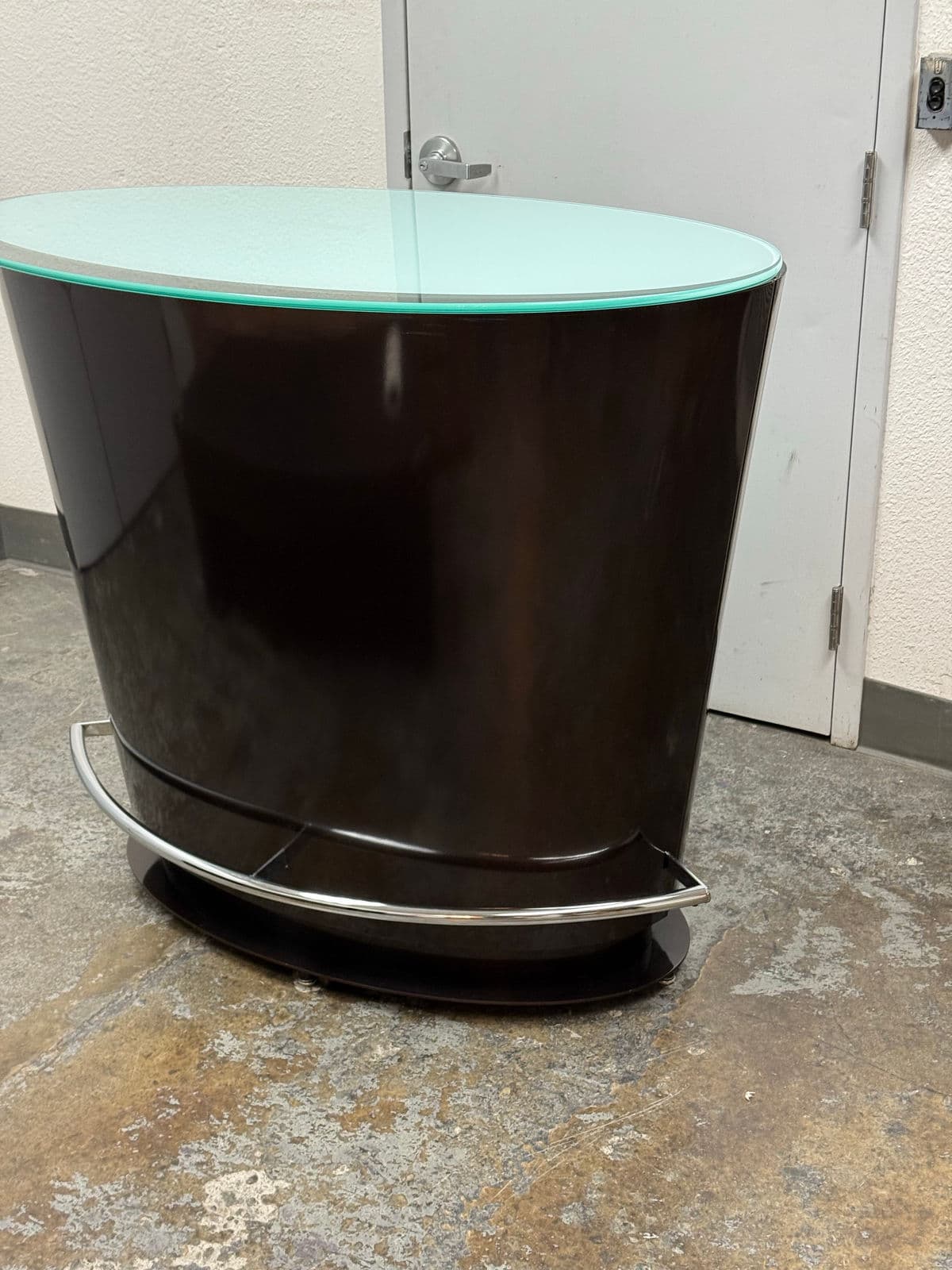 Elite Manufacturing Post Modern Style Metal Bar - Thumbnail 11