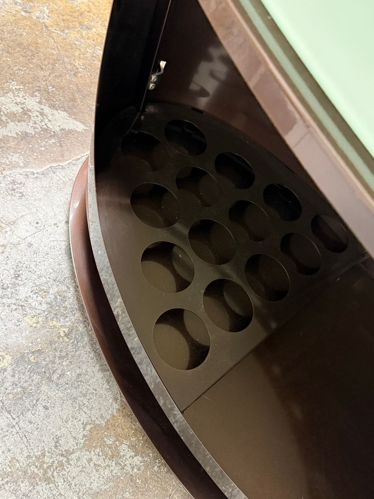 Elite Manufacturing Post Modern Style Metal Bar - Thumbnail 12