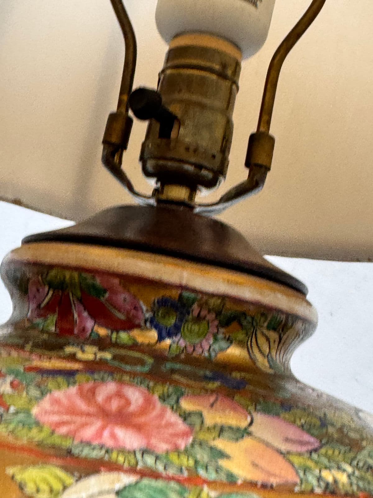 Kalart Satsuma Style Porcelain Table Lamp - Thumbnail 4