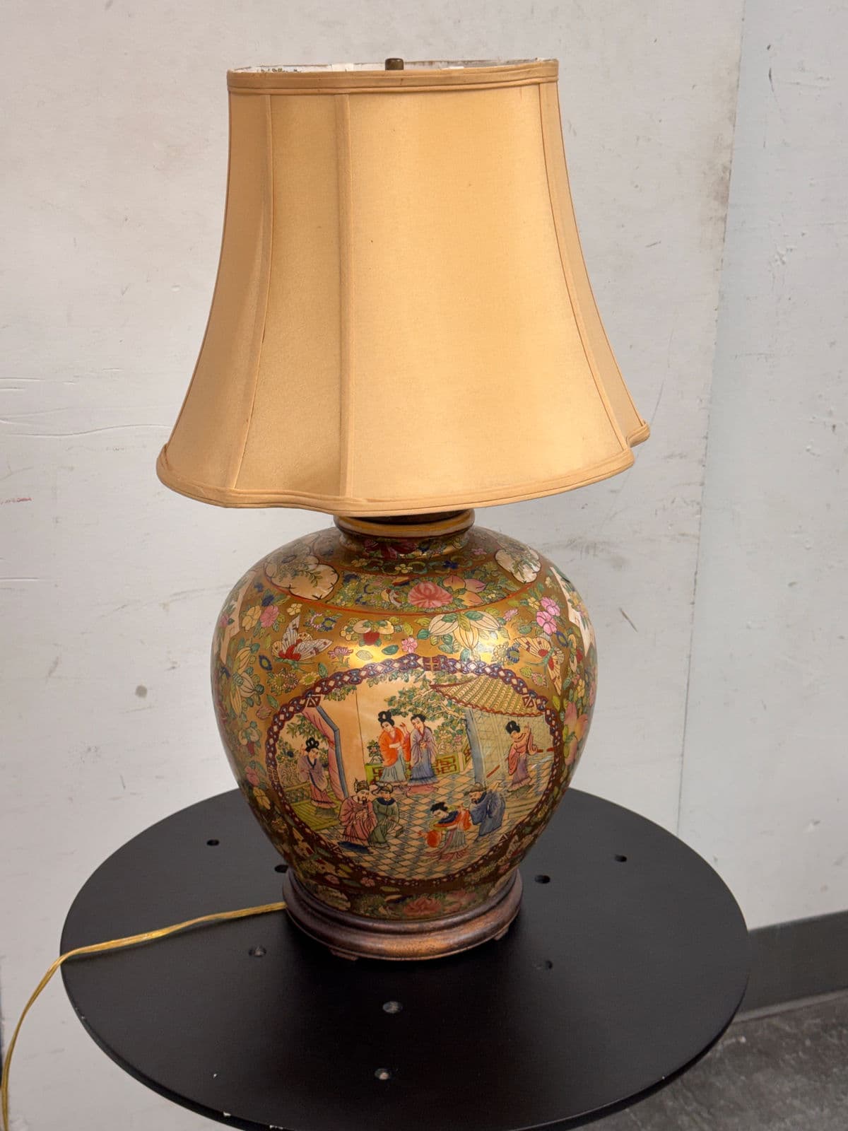 Kalart Satsuma Style Porcelain Table Lamp - Thumbnail 7