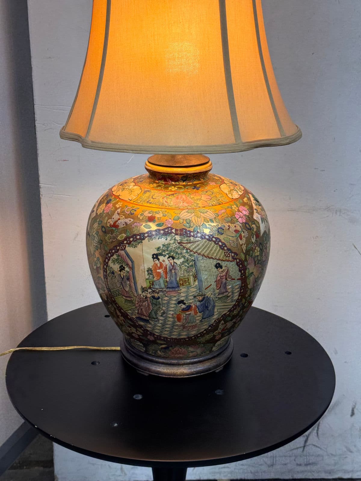 Kalart Satsuma Style Porcelain Table Lamp - Thumbnail 11