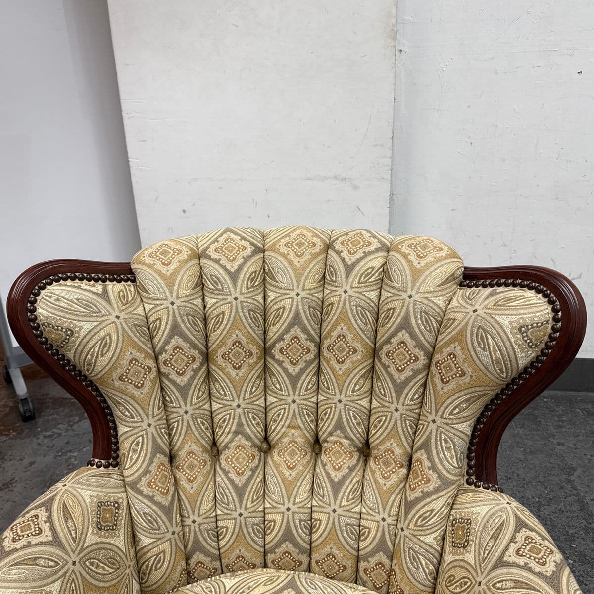 Tufted Channel Wingback Arm Chair - Thumbnail 8