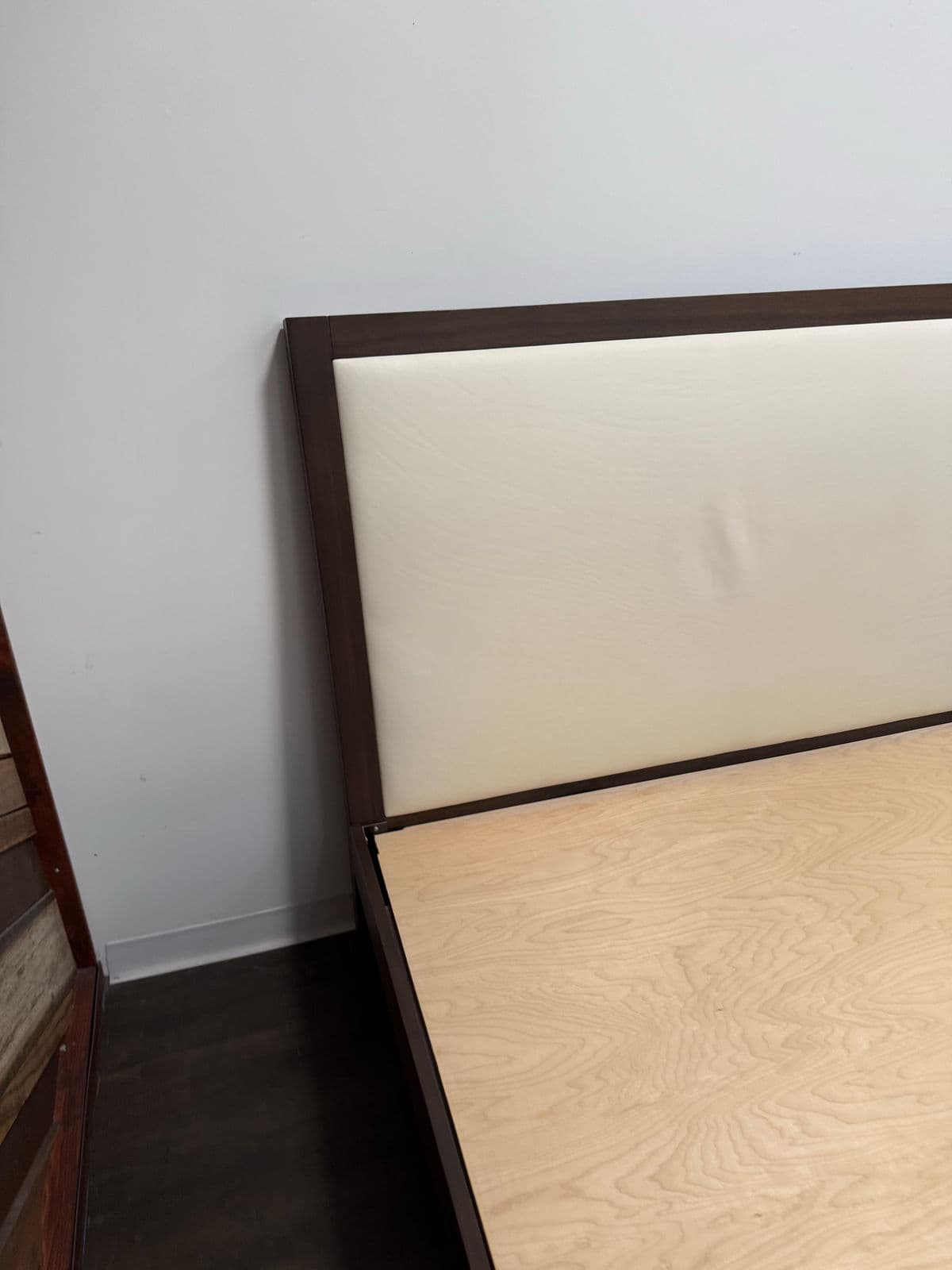 Queen Size Contemporary Bed Frame - Thumbnail 7