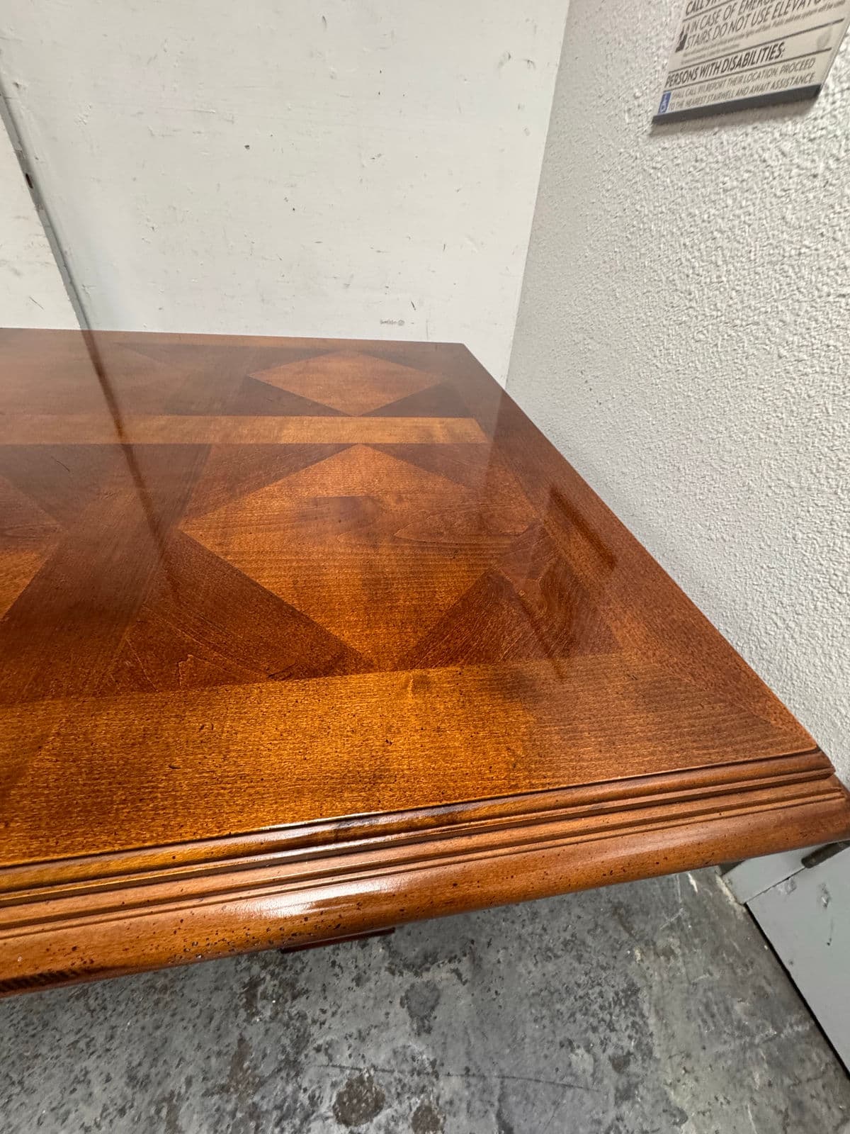 Stanley Furniture Trestle Extension Dining Table - Thumbnail 6