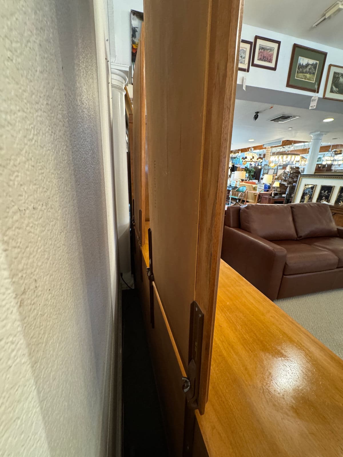 Heritage Brutalist Oak Wood Dresser With Dual Mirrors - Thumbnail 6