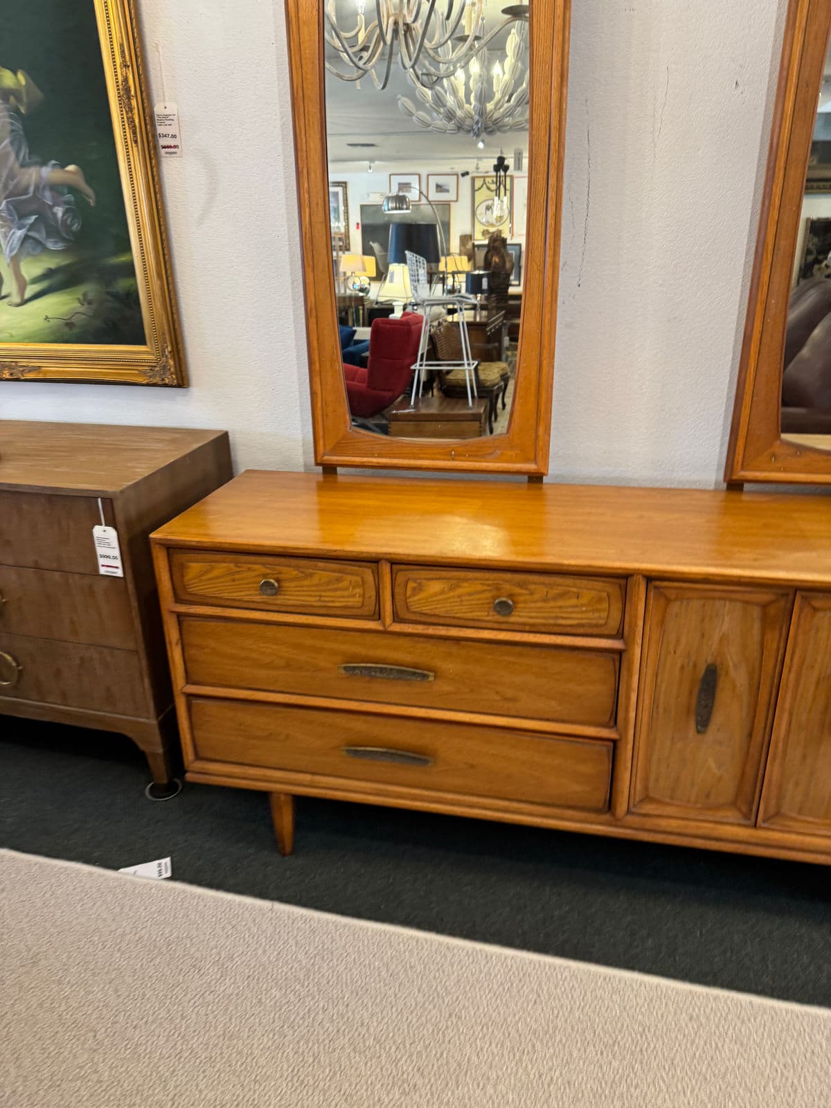 Heritage Brutalist Oak Wood Dresser With Dual Mirrors - Thumbnail 10