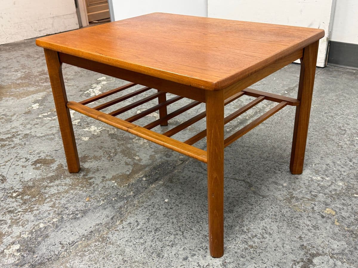 Mobelfabrikken Toften Furniture Side Table, Mid 20th Century - Thumbnail 3