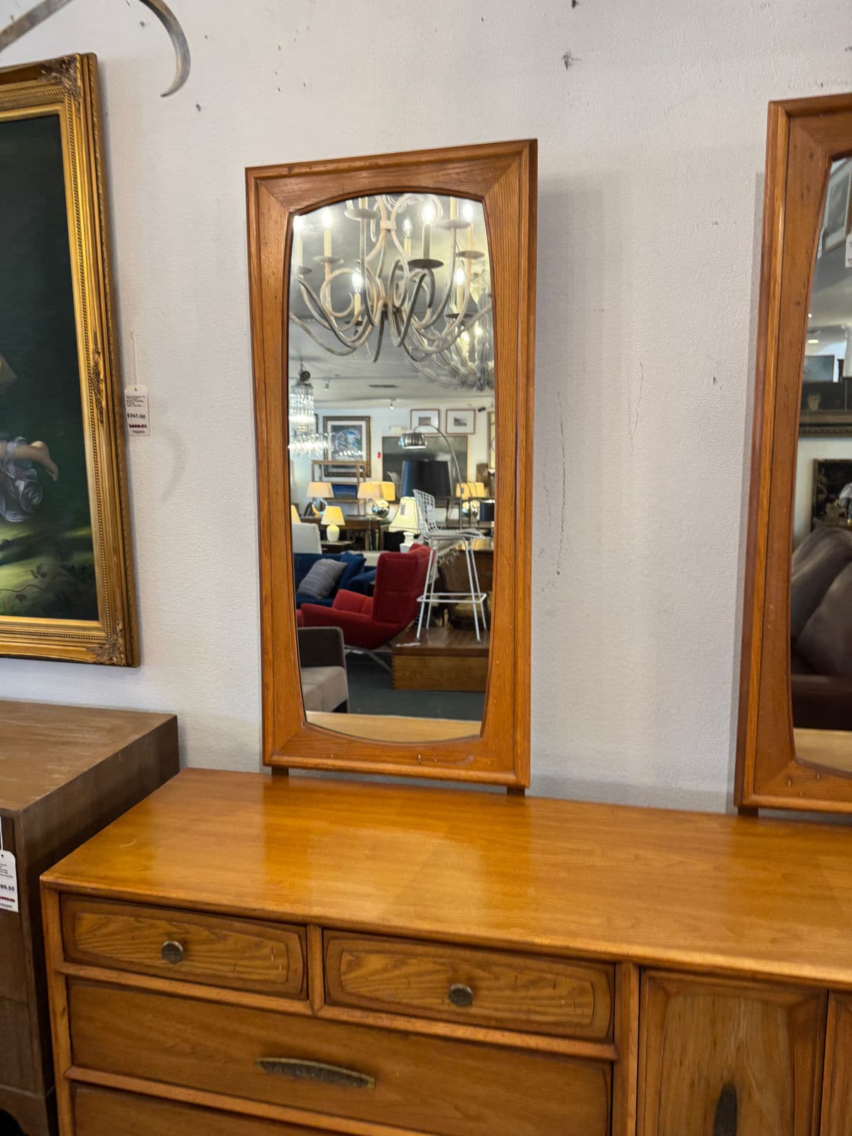 Heritage Brutalist Oak Wood Dresser With Dual Mirrors - Thumbnail 9