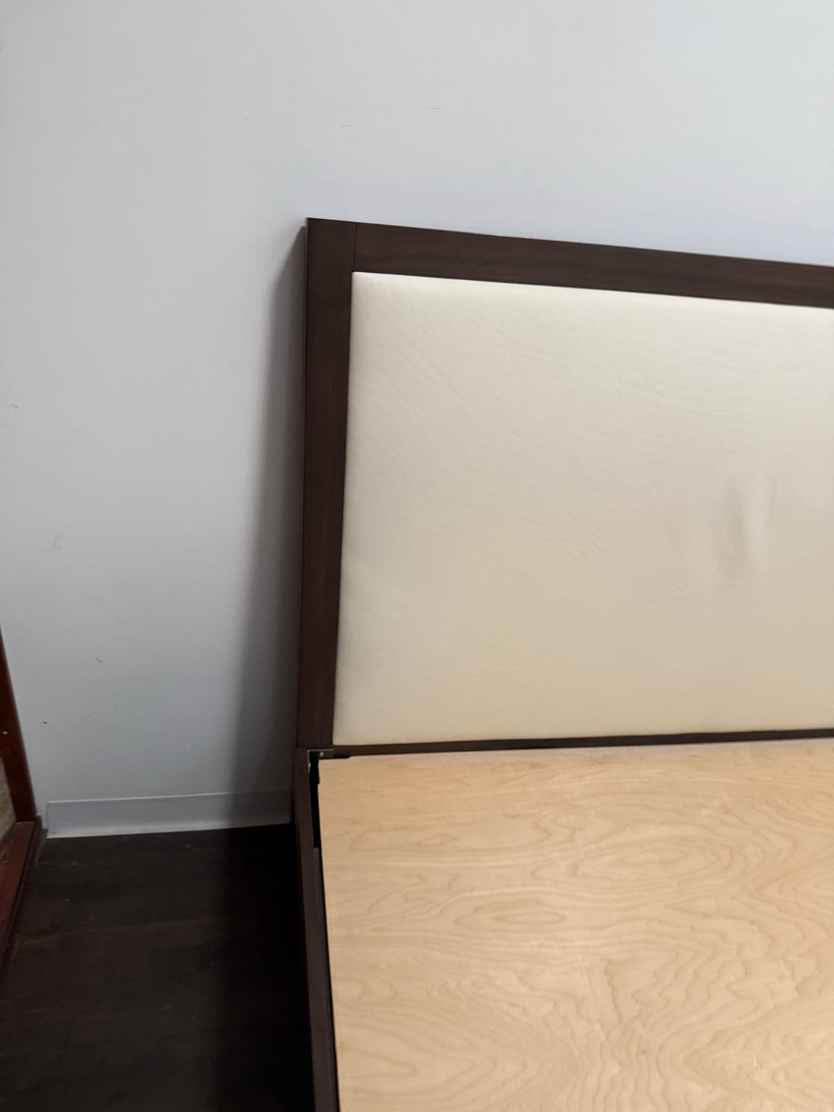 Queen Size Contemporary Bed Frame - Thumbnail 10