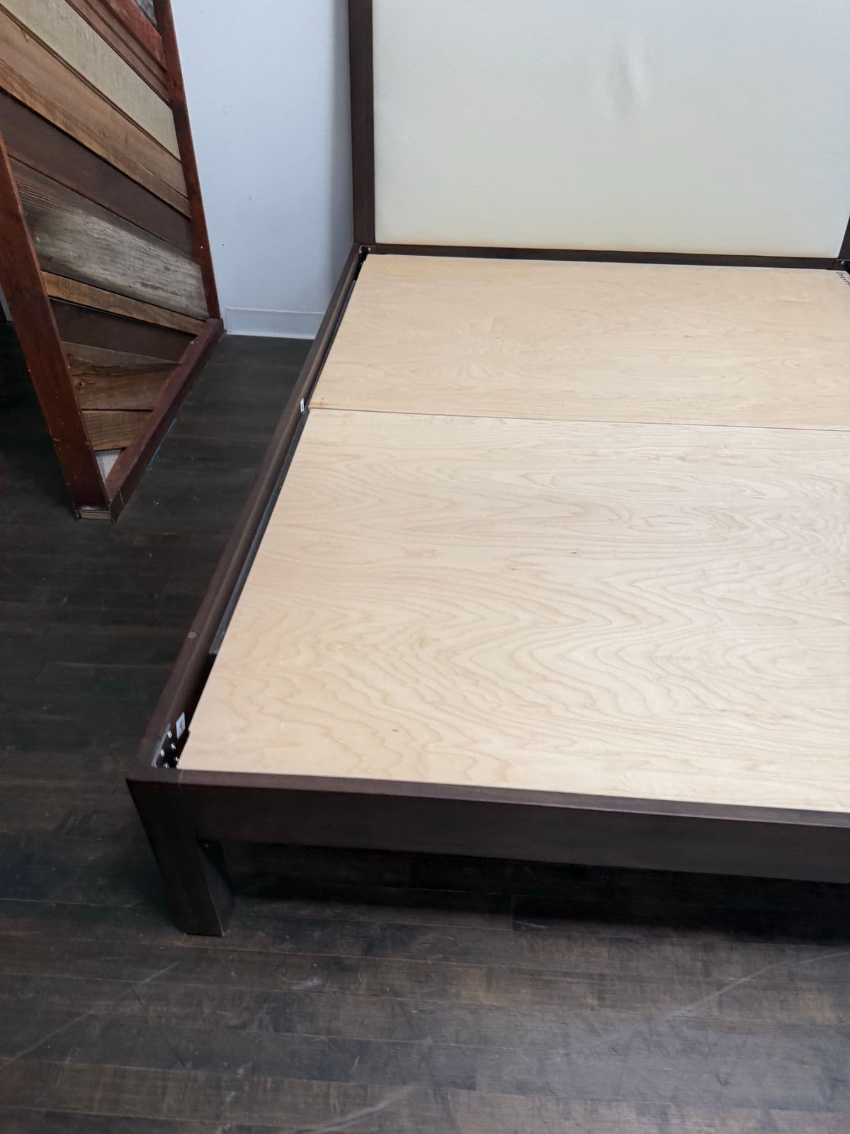 Queen Size Contemporary Bed Frame - Thumbnail 8