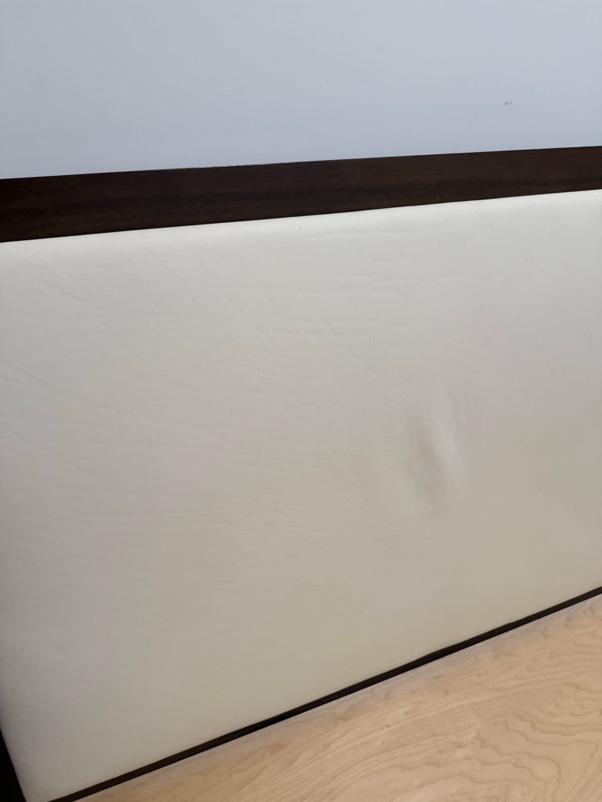 Queen Size Contemporary Bed Frame - Thumbnail 13