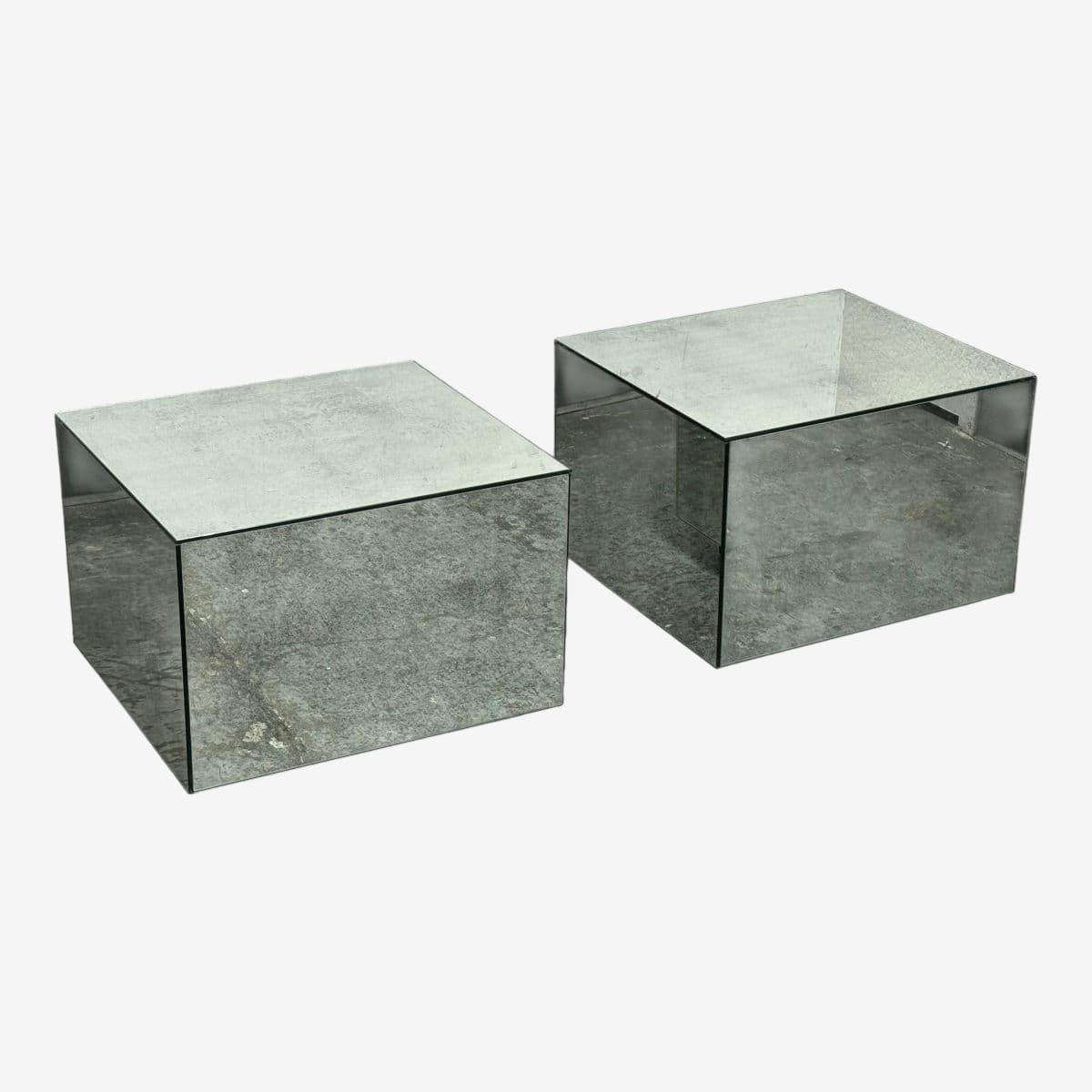 Bespoke Mirrored Cube Side Tables, Pair - Image 1