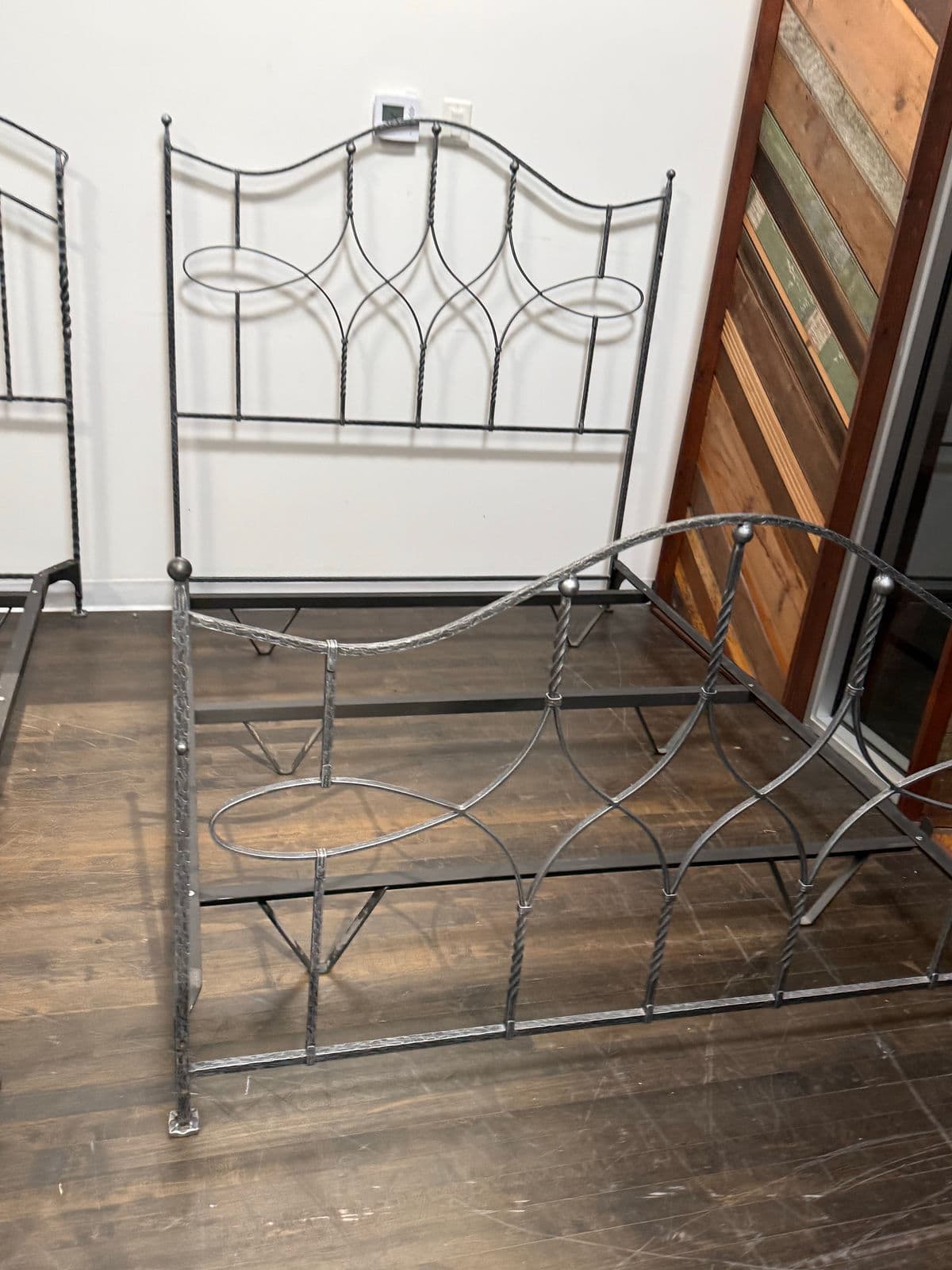Queen Size Claudio Rayes Iron Bed Frame, Model 24 - Thumbnail 7