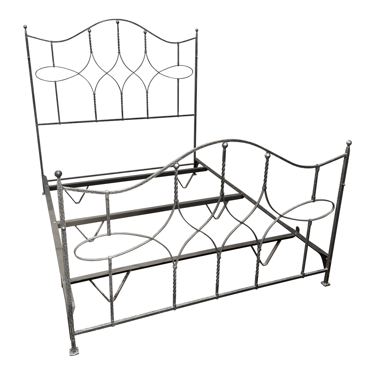 Queen Size Claudio Rayes Iron Bed Frame, Model 24 - Thumbnail 2