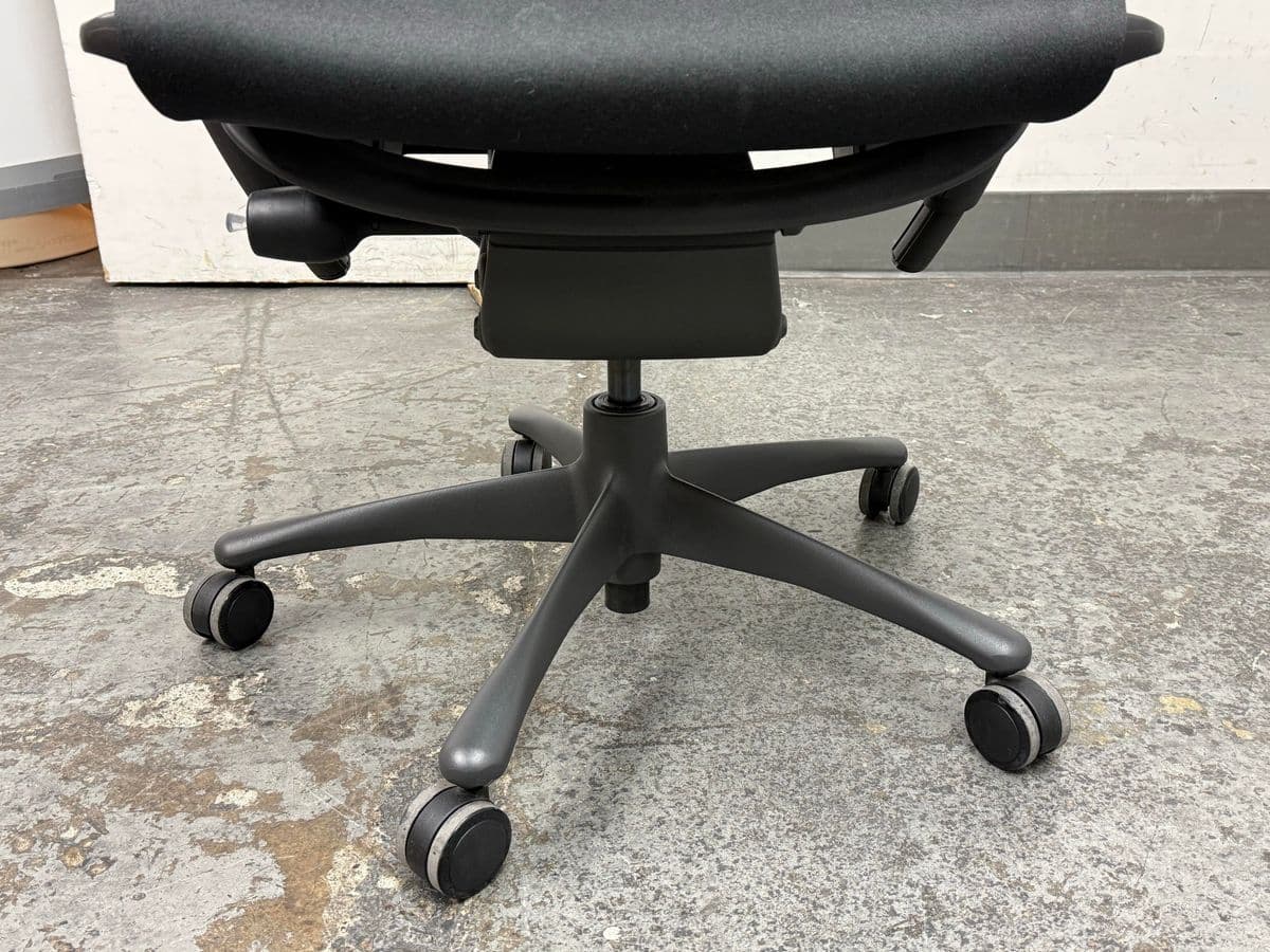 Herman Miller Embody Office Chair - Thumbnail 11