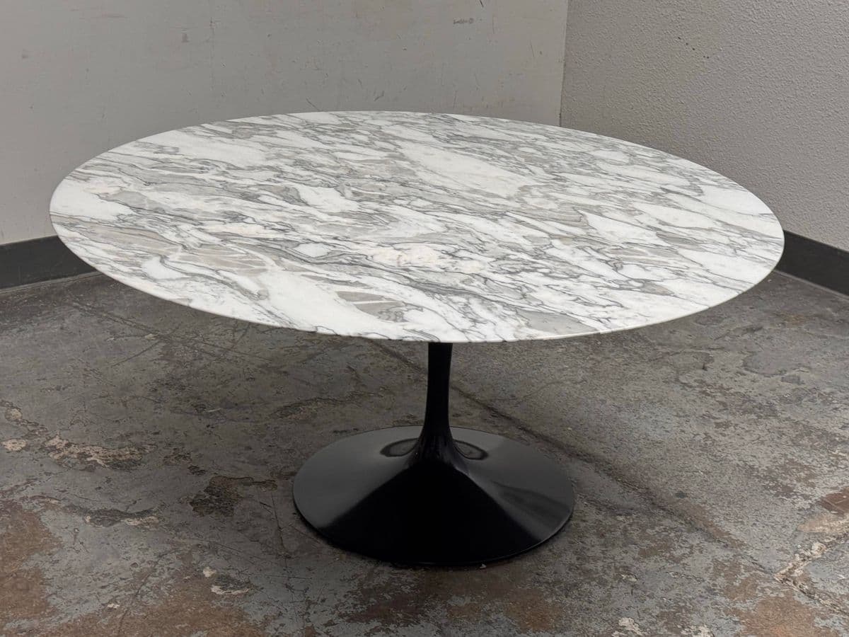 Eero Saarinen for Knoll Studio Arabescato Marble Dining Table, 60 Inch - Thumbnail 10