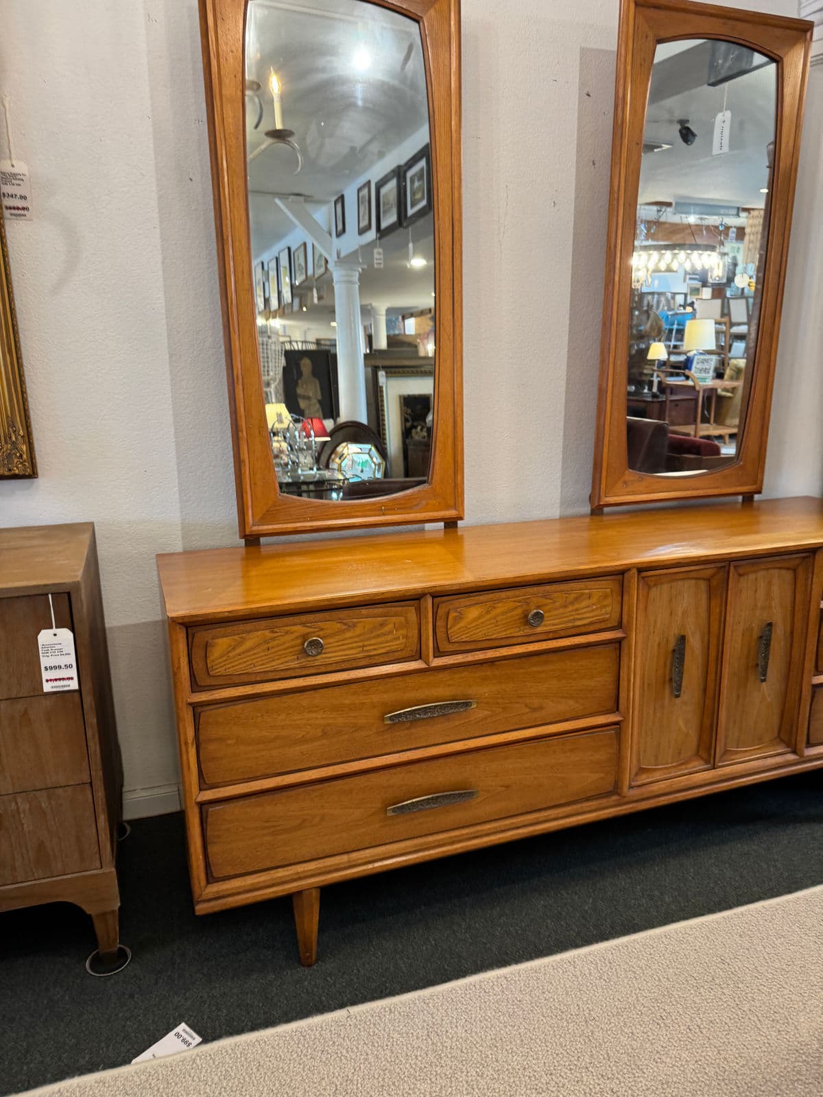 Heritage Brutalist Oak Wood Dresser With Dual Mirrors - Thumbnail 11
