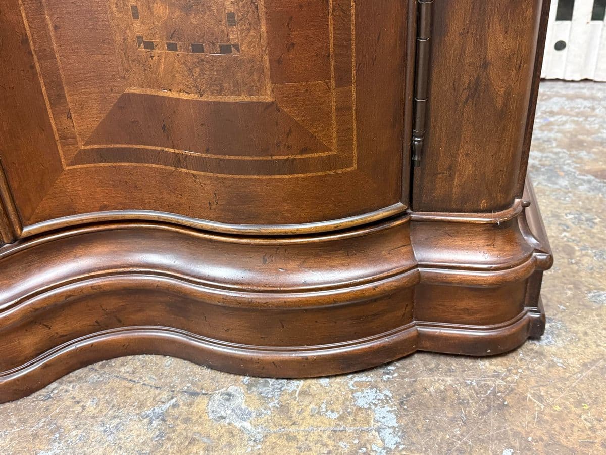 Universal Furniture Bolero Castile Sideboard - Thumbnail 12