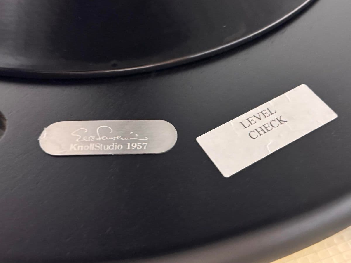 Eero Saarinen for Knoll Studio Arabescato Marble Dining Table, 60 Inch - Thumbnail 7