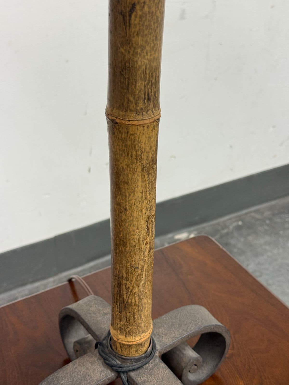 Hollywood Regency Bamboo Form Table Lamp - Thumbnail 10