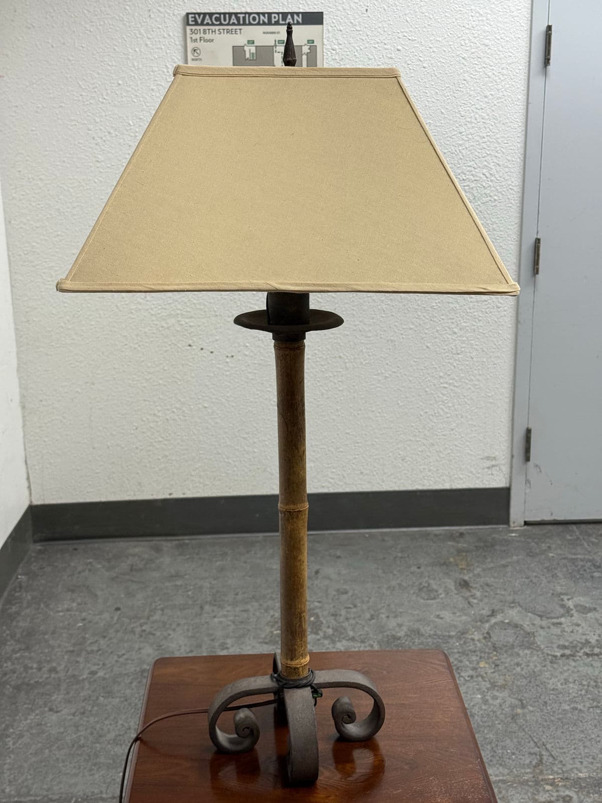 Hollywood Regency Bamboo Form Table Lamp - Thumbnail 12