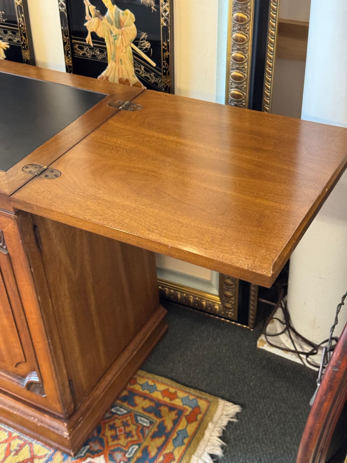 White Fine Furniture Flip Top Walnut Wood Buffet - Thumbnail 5