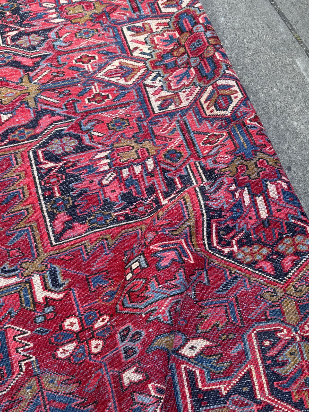 8ft 1in X 11ft Heriz Persian Area Rug - Thumbnail 7