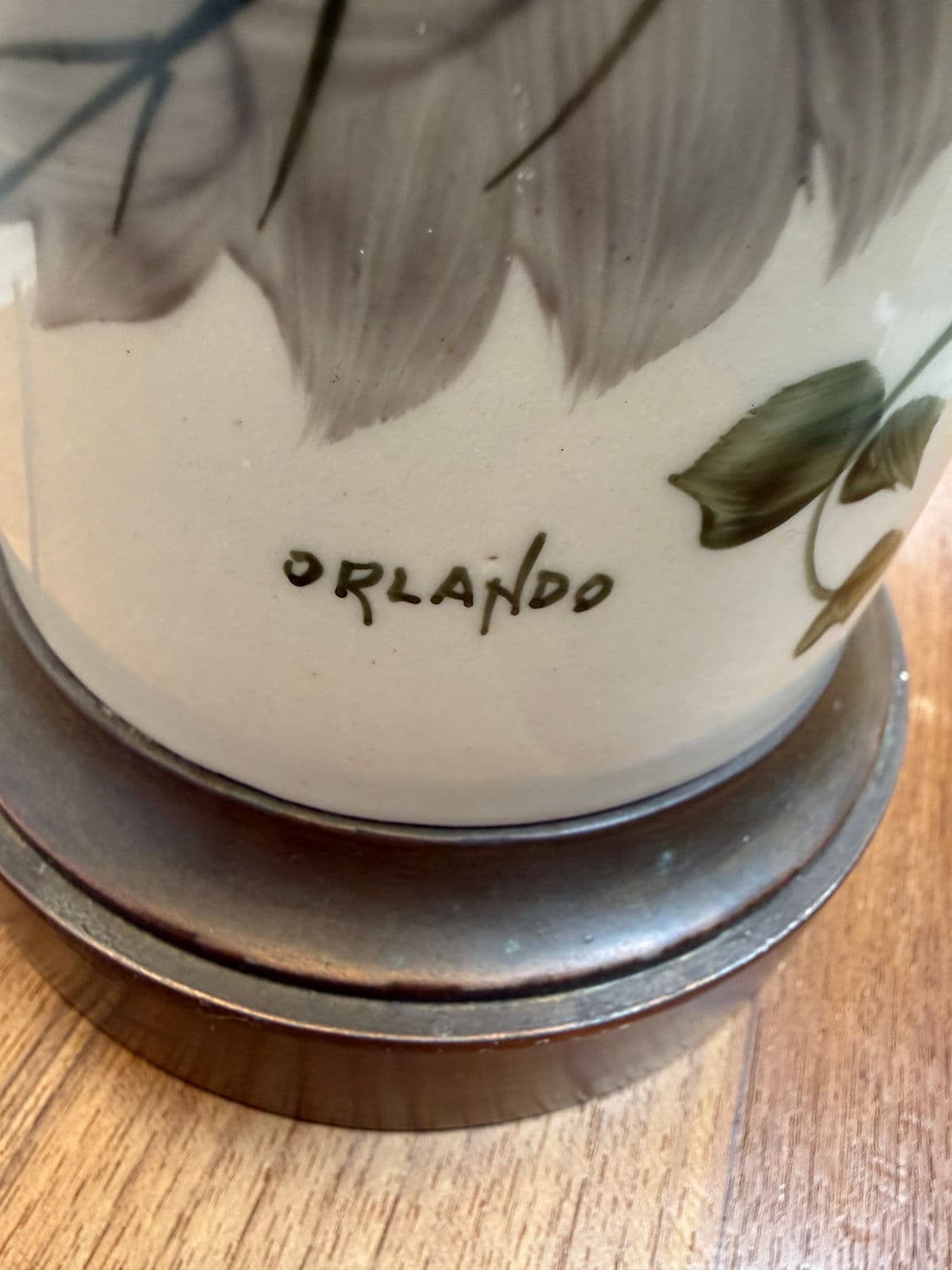 Orlando Pottery Hand Painted Leaf Table Lamp - Thumbnail 12
