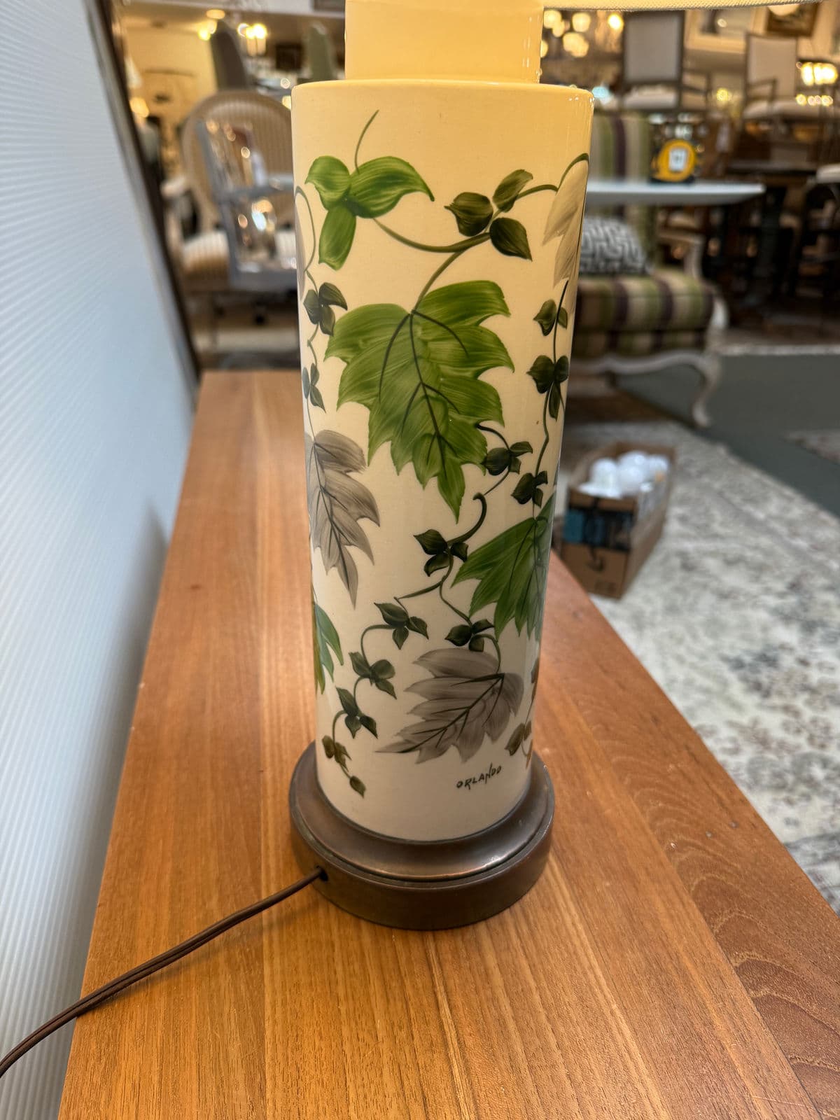 Orlando Pottery Hand Painted Leaf Table Lamp - Thumbnail 11