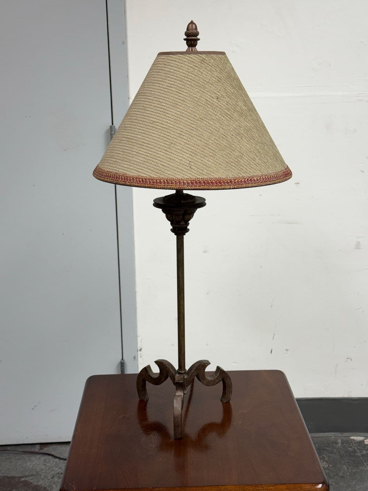 Rustic Wrought Iron Table Lamp - Thumbnail 4