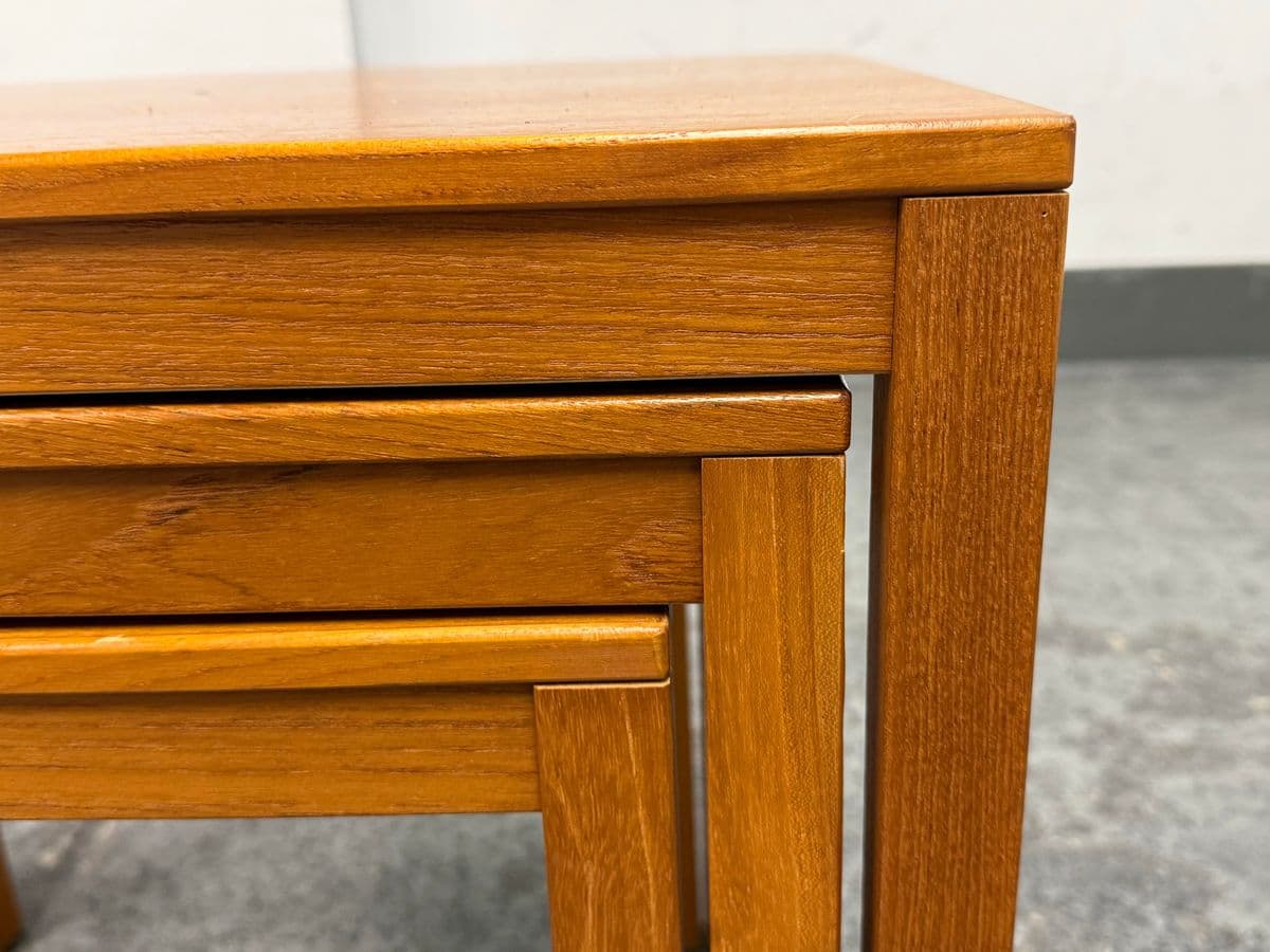 Bent Silberg Mobler Teak Nest Tables, Mid 20th Century, Set of Three - Thumbnail 9