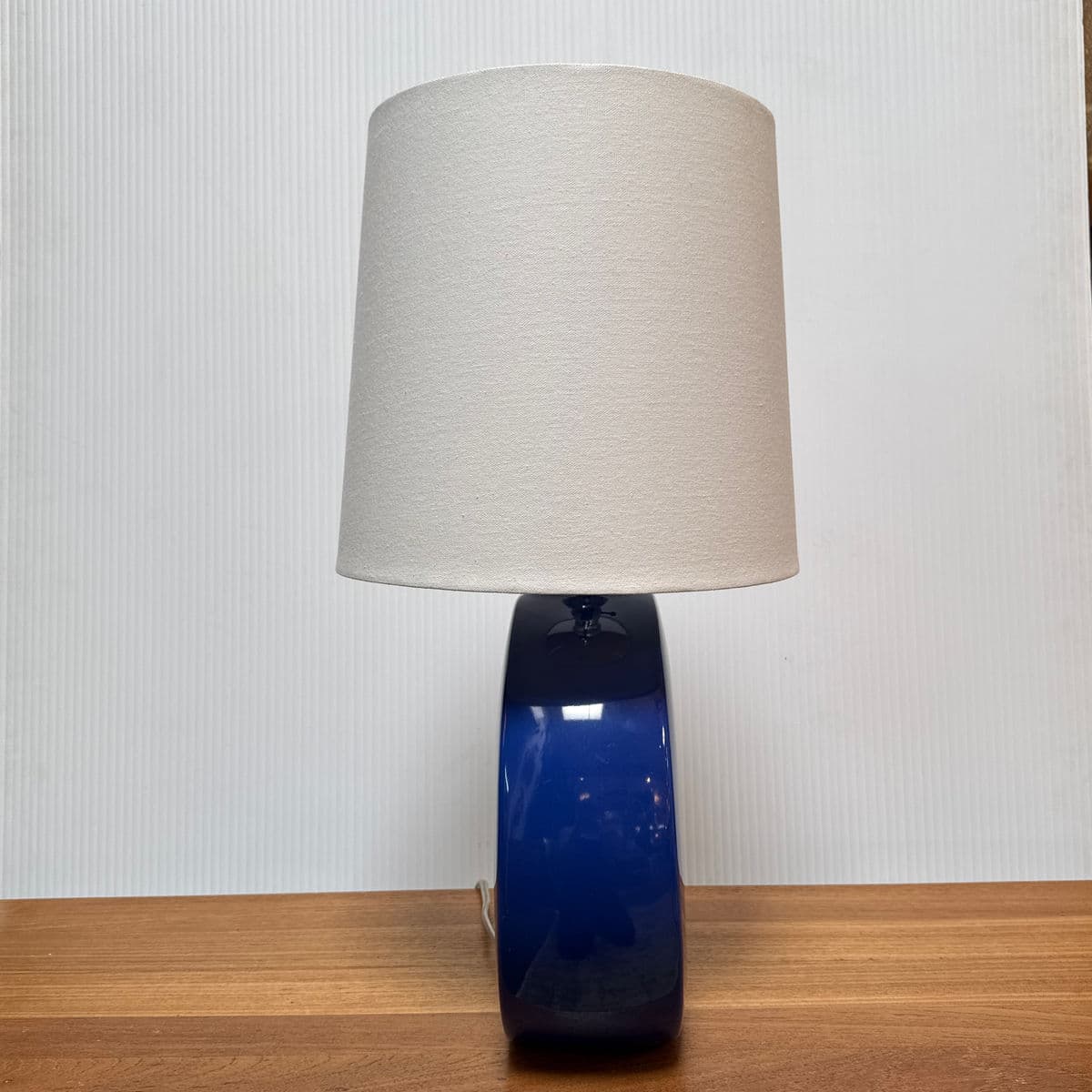 H2 Ultramarine Table Lamp - Thumbnail 4