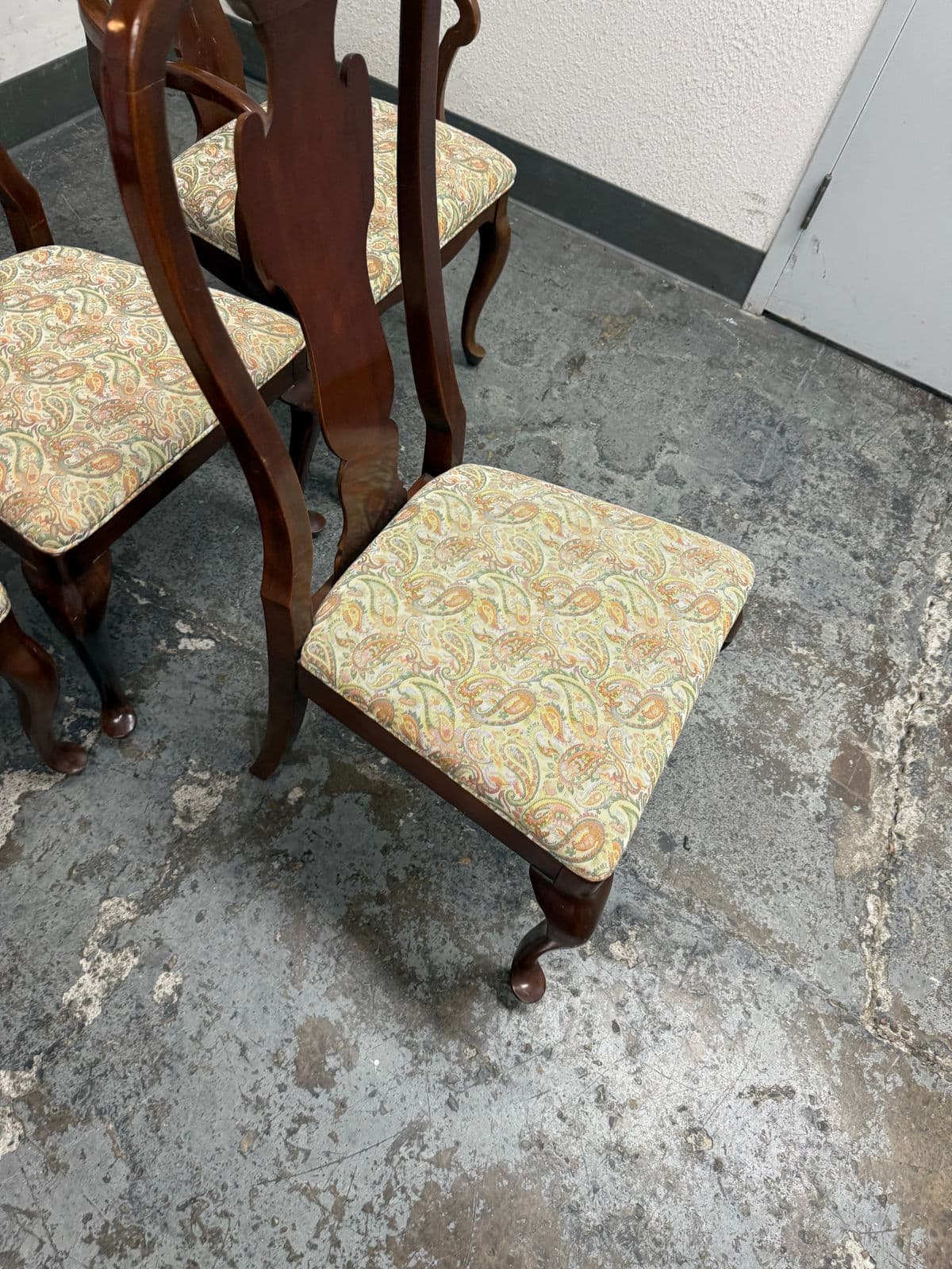 Davis Cabinet Company Colonial Dining Chairs, Vintage Set of Four - Thumbnail 8