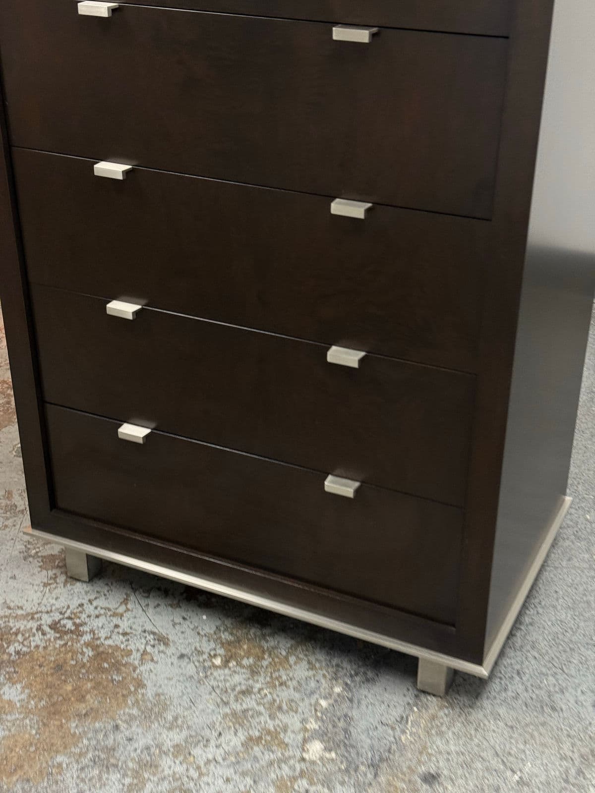 Traylor & Co. Bespoke Contemporary Five Drawer Dresser - Thumbnail 7