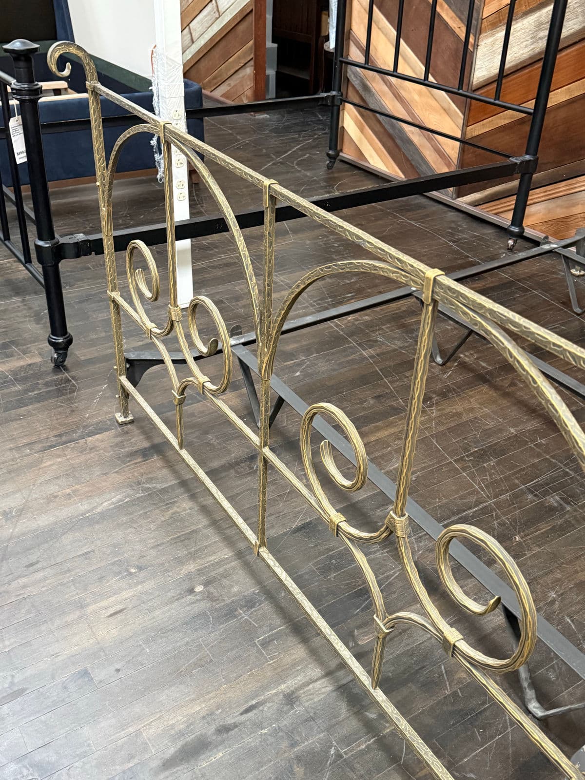 Full Size Claudio Rayes Wrought Iron Bed Frame, Model 32 - Thumbnail 8