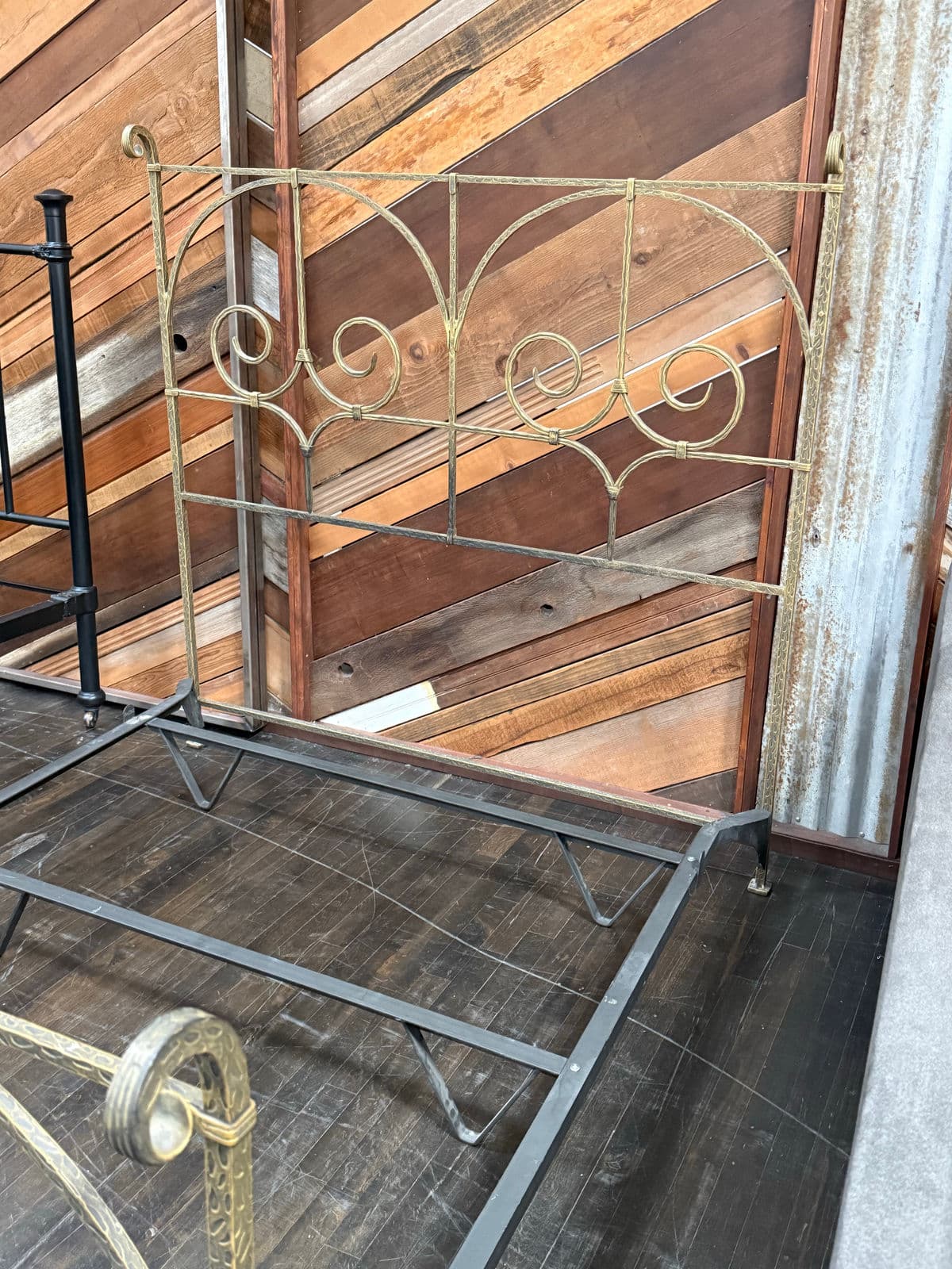 Full Size Claudio Rayes Wrought Iron Bed Frame, Model 32 - Thumbnail 6