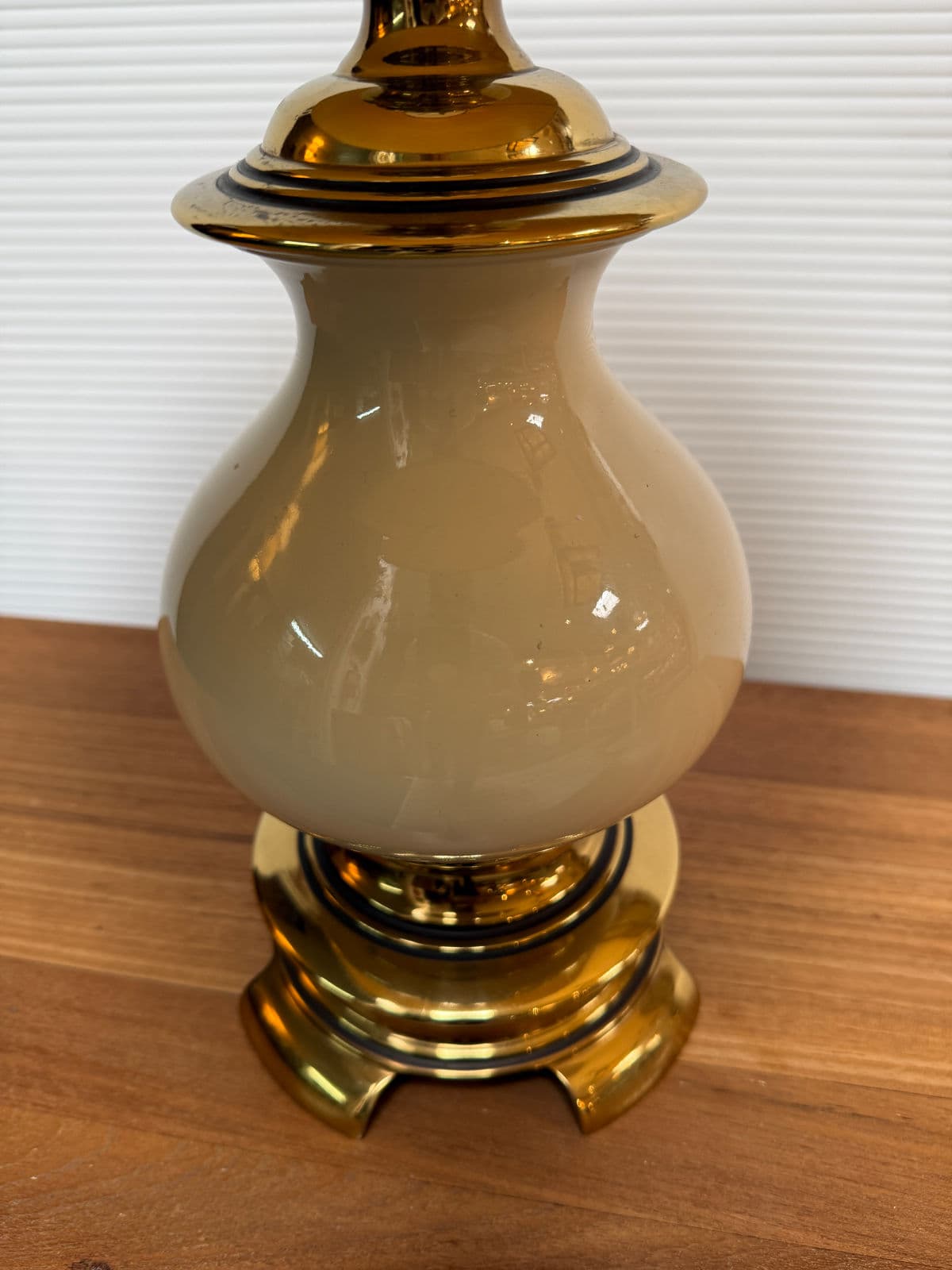 In the Style of Stiffel Table Lamp - Thumbnail 4