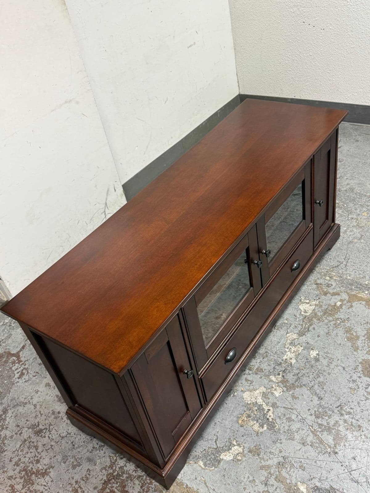 Crosley Furniture Lafayette Mahogany Media Cabinet - Thumbnail 10