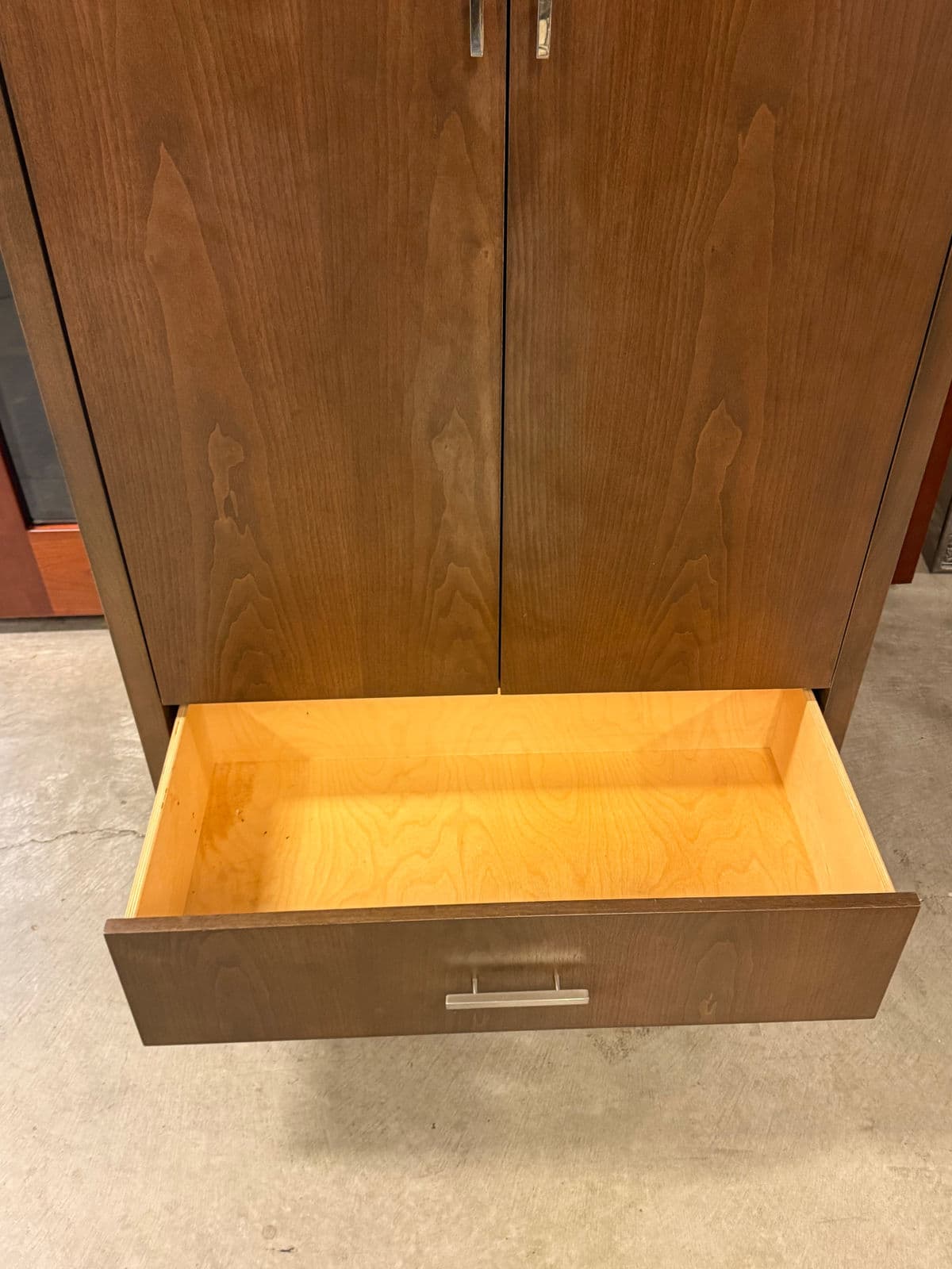 Bespoke Modern Wardrobe Armoire - Thumbnail 5