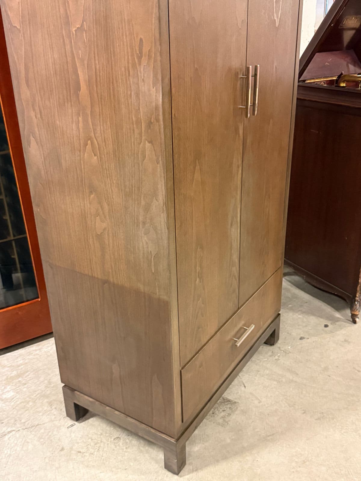 Bespoke Modern Wardrobe Armoire - Thumbnail 11