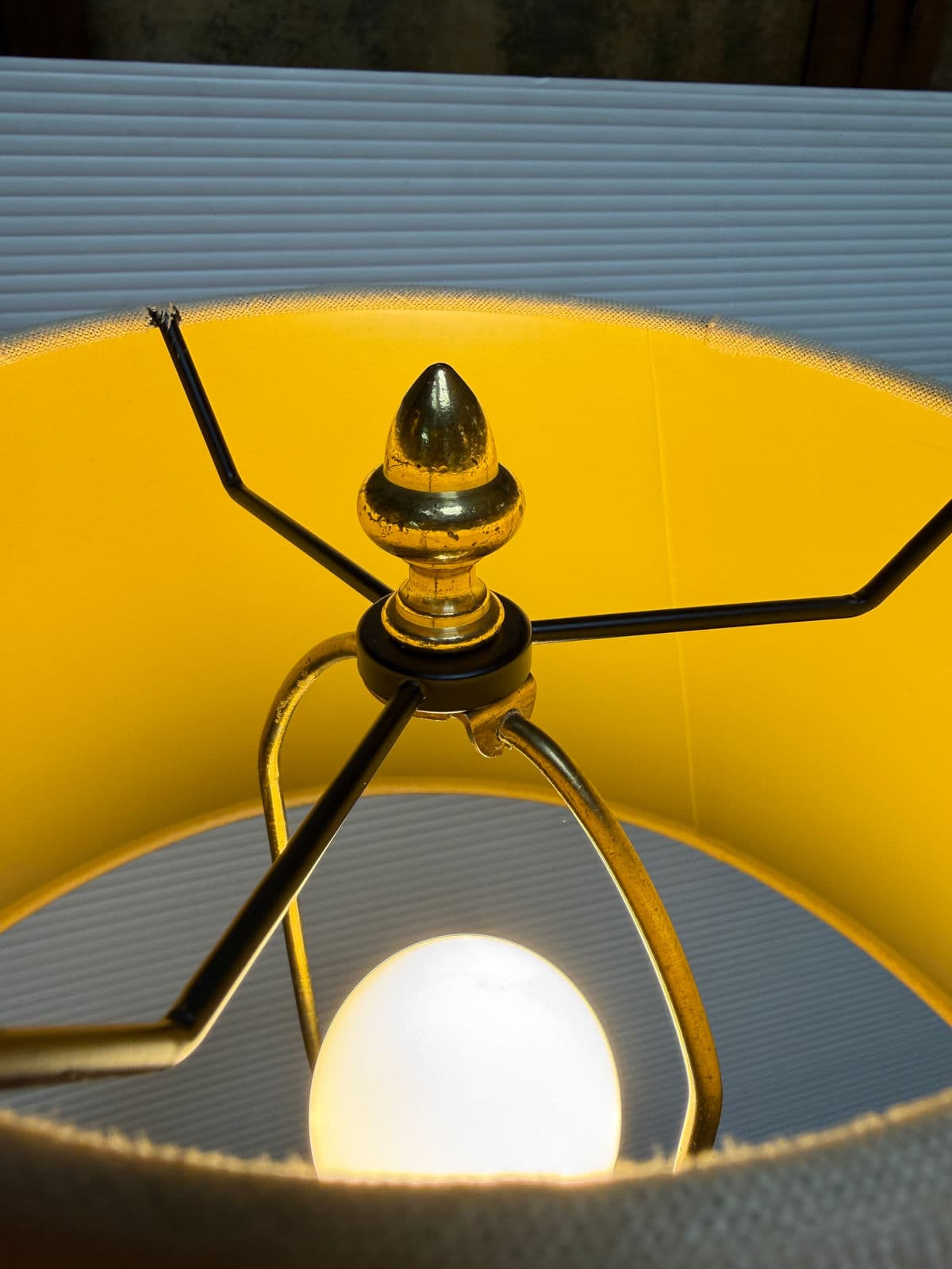 In the Style of Stiffel Table Lamp - Thumbnail 8