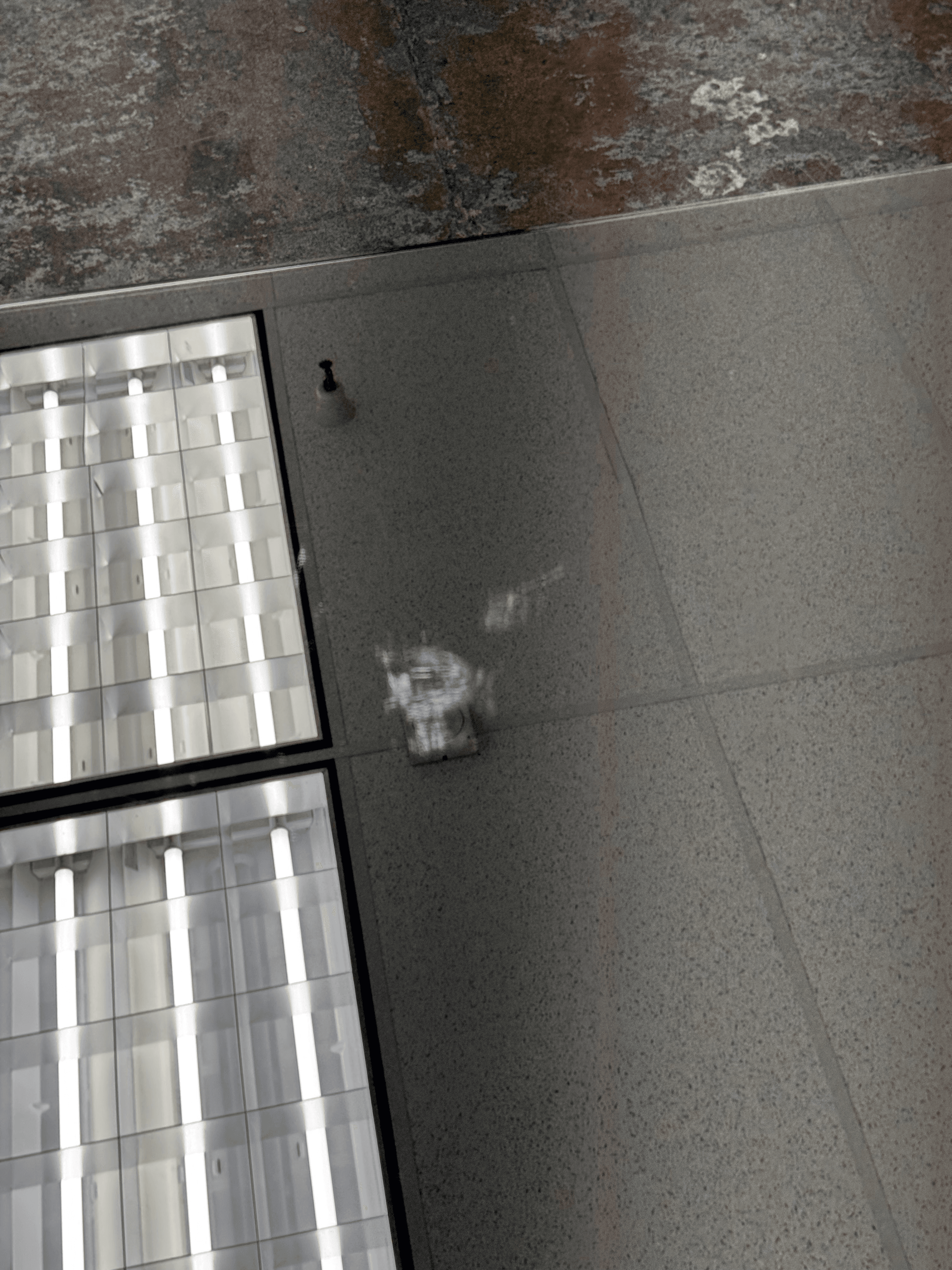 Hollywood Regency Three Drawer Mirrored Chest/Nightstand - Thumbnail 12