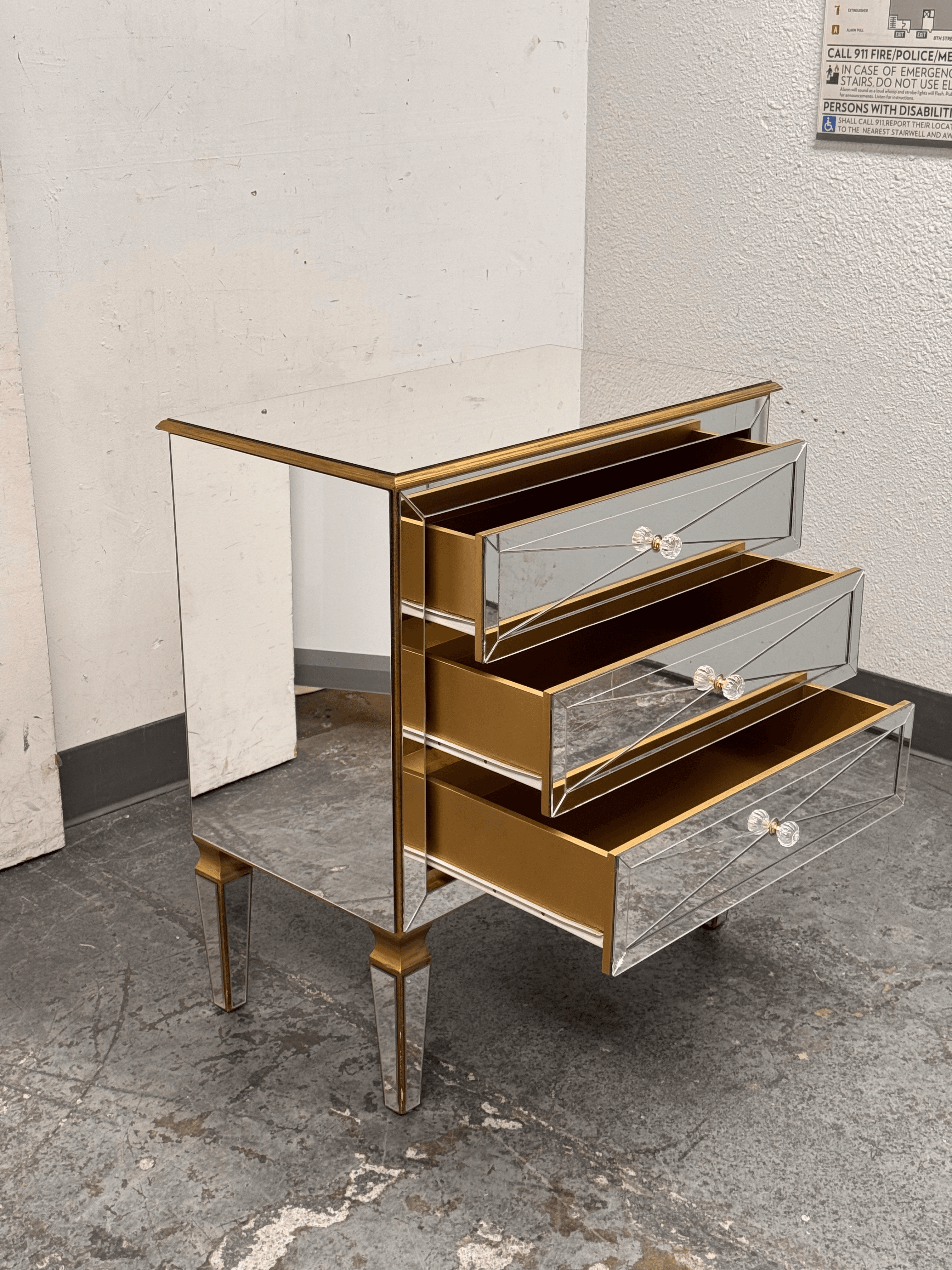 Hollywood Regency Three Drawer Mirrored Chest/Nightstand - Thumbnail 10