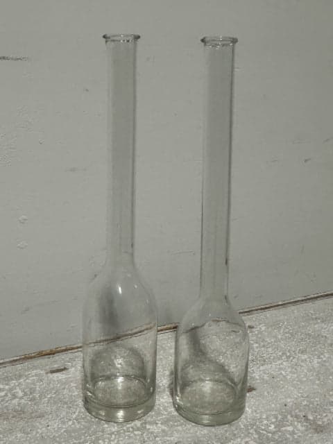 Set of 2 Tall Clear Vases - Image 1