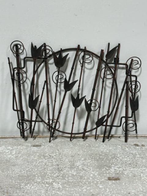 Metal Tulip Wall Art - Image 1