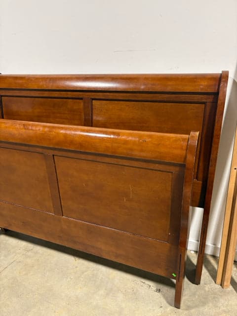 Queen Sleigh Bedframe - Thumbnail 2