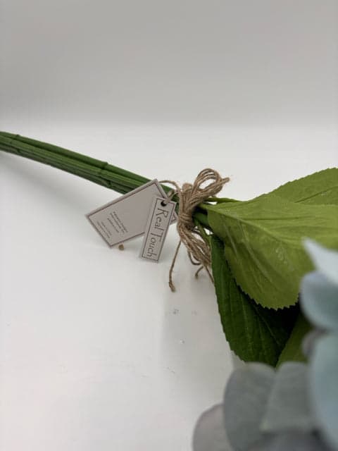 Bundle Of Faux Hydrangeas - Thumbnail 2
