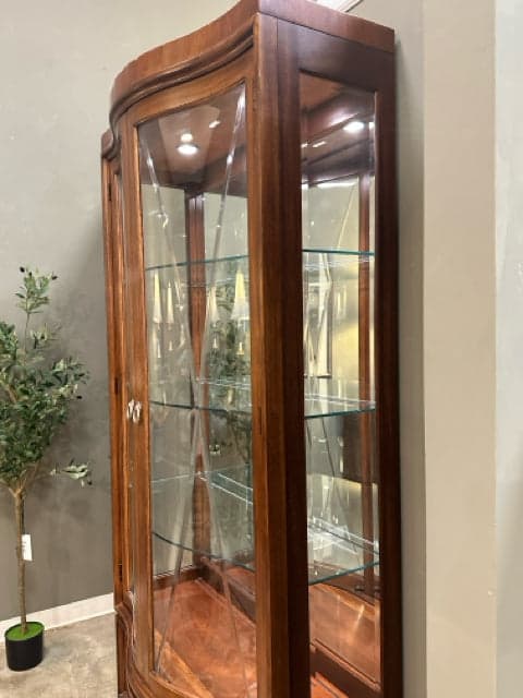 Thomasville Bogart Bel Aire Mahogany Lighted Curio Cabinet - Thumbnail 6